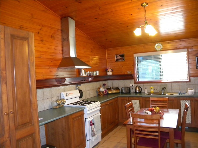 407 Arborfive Rd, Glenwood QLD 4570