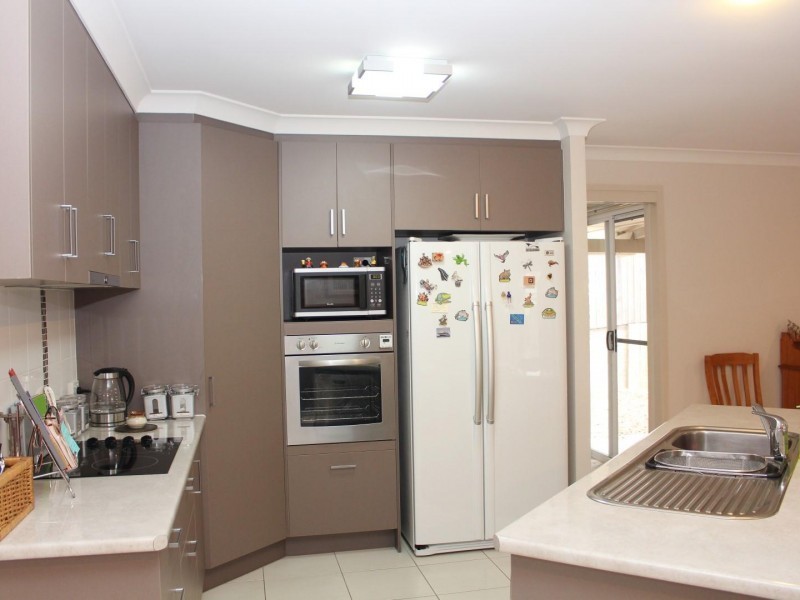 32 Willow Grove Road, Southside QLD 4570