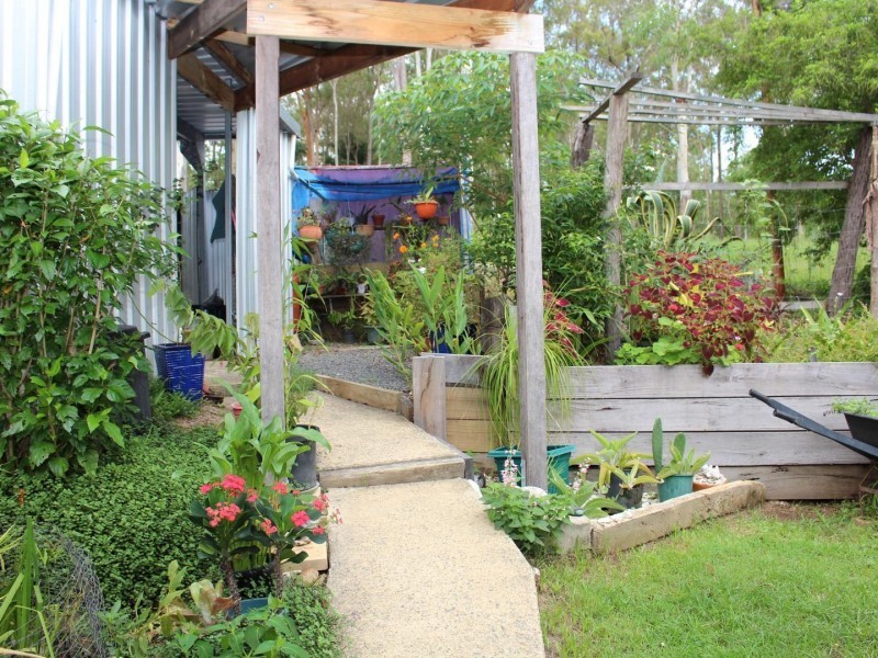 23 Minya Road, The Palms QLD 4570