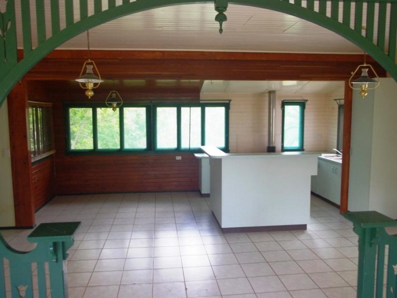 258 Chinamans Creek Road, Tuchekoi QLD 4570