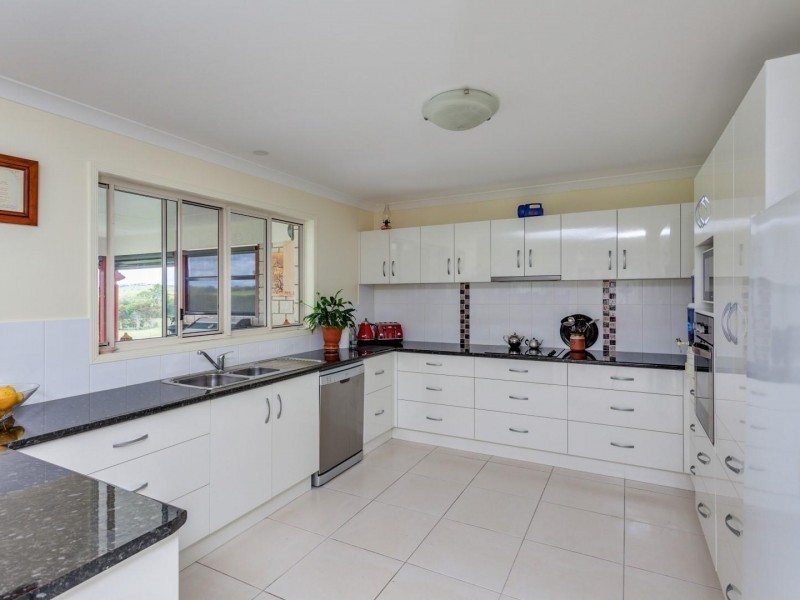 34 Grecian Bends Road, Greens Creek QLD 4570