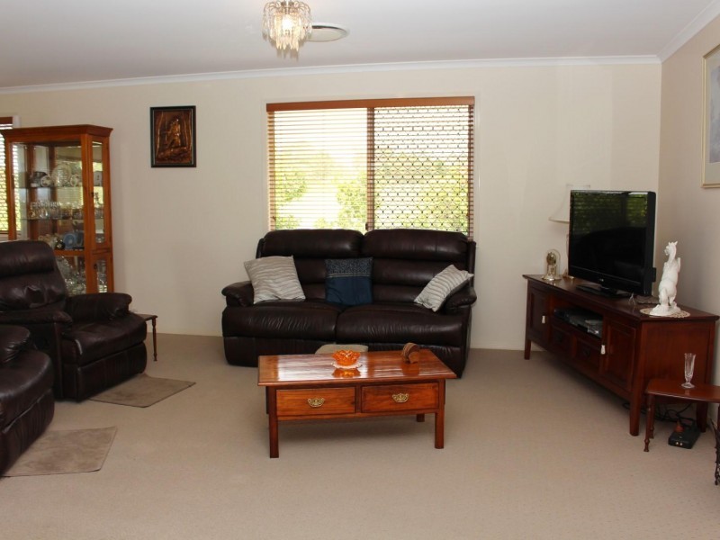 91 Exhibition Road, Southside QLD 4570