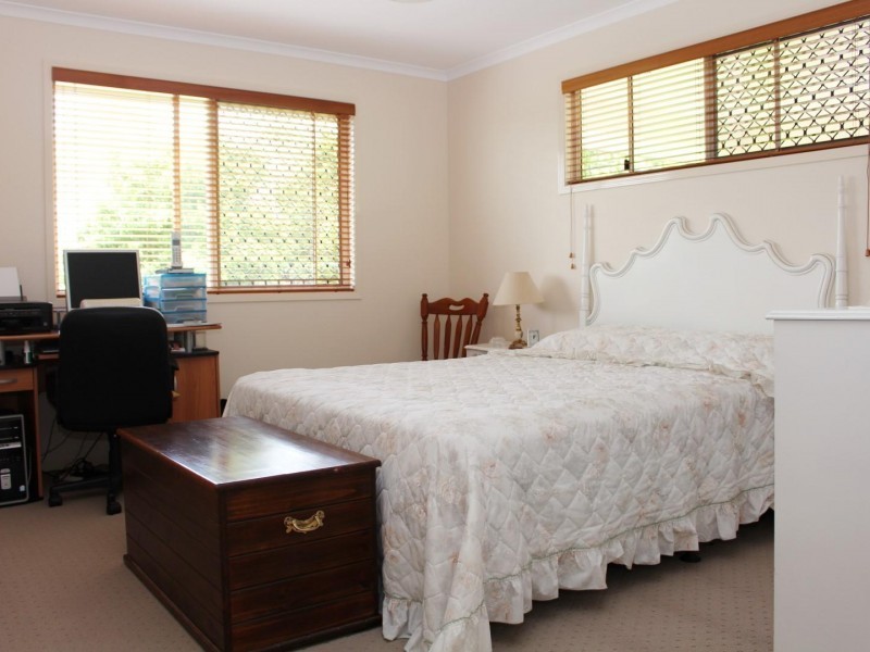 91 Exhibition Road, Southside QLD 4570