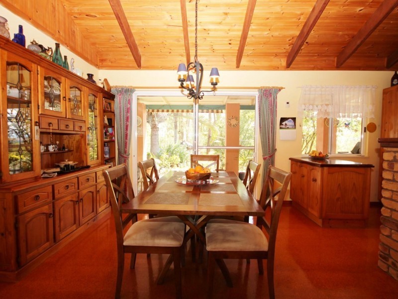 155 Thomas Rd, Curra QLD 4570