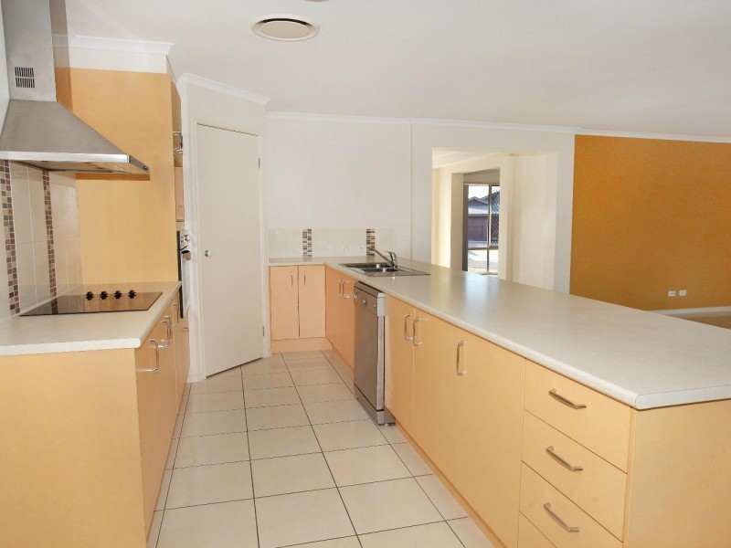 84 Gympie View Drive, Southside QLD 4570