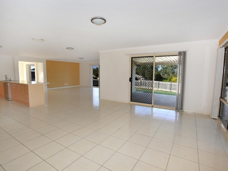 84 Gympie View Drive, Southside QLD 4570