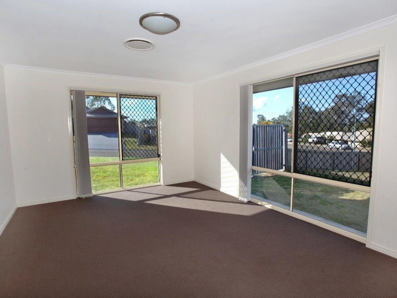 84 Gympie View Drive, Southside QLD 4570