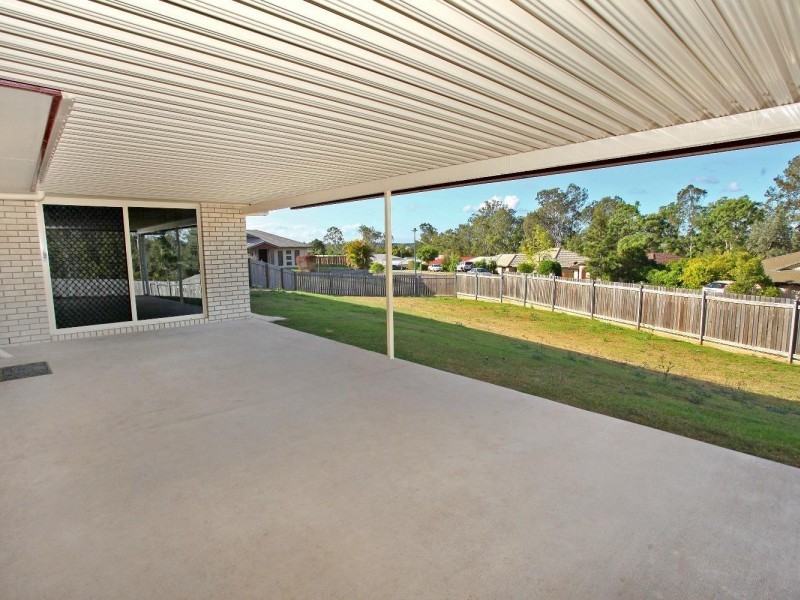 84 Gympie View Drive, Southside QLD 4570
