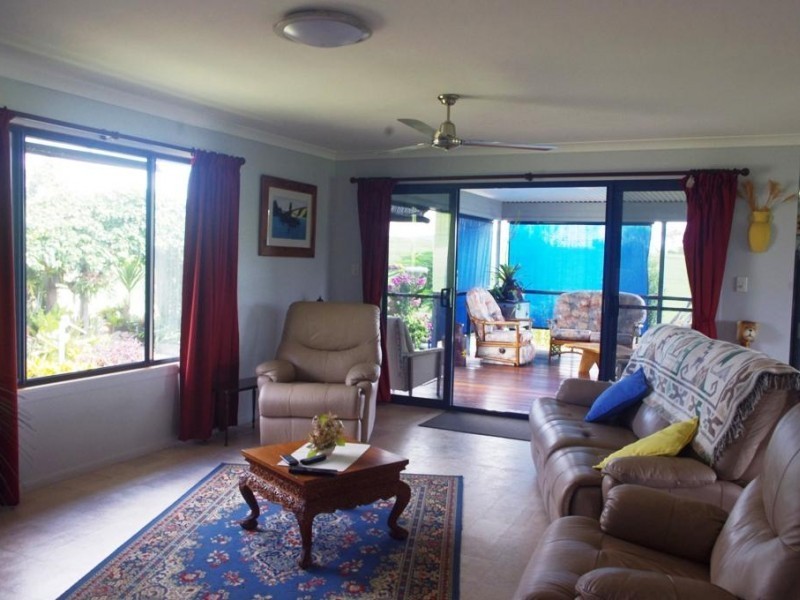 76 Chamberlain Street, Woolooga QLD 4570