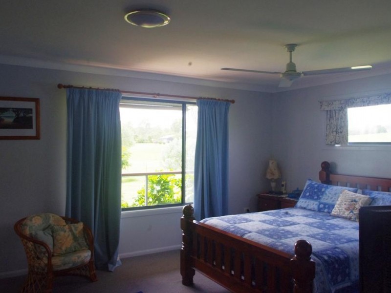 76 Chamberlain Street, Woolooga QLD 4570