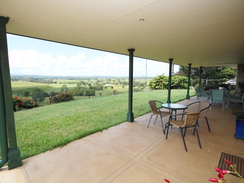 124  Kiaka Road, Lagoon Pocket QLD 4570
