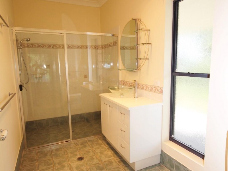 16 Conway Court, Glastonbury QLD 4570