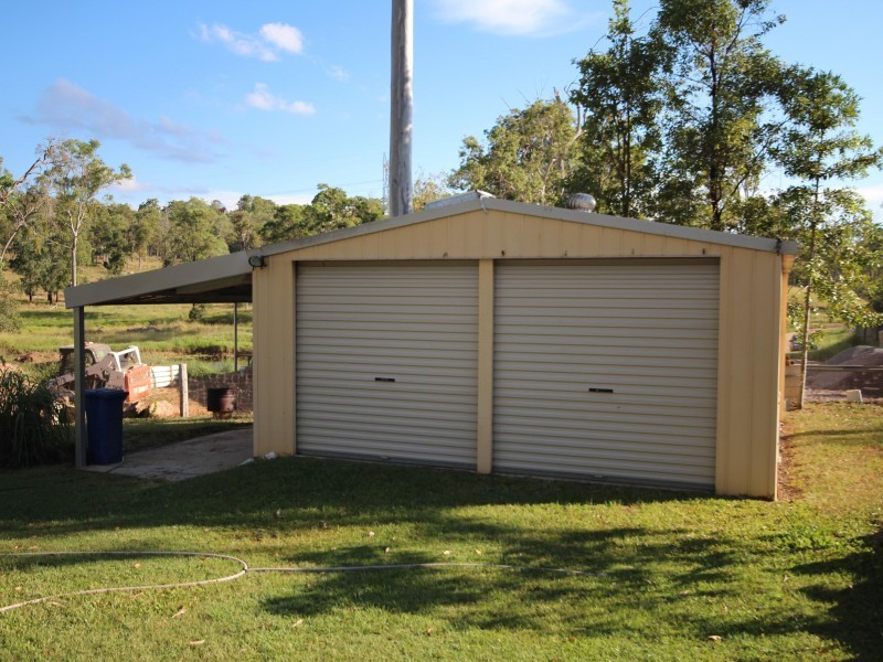 8 Oxford Court, Southside QLD 4570