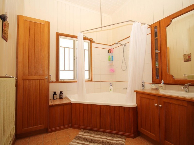 16 Beaconsfield Street, Gympie QLD 4570