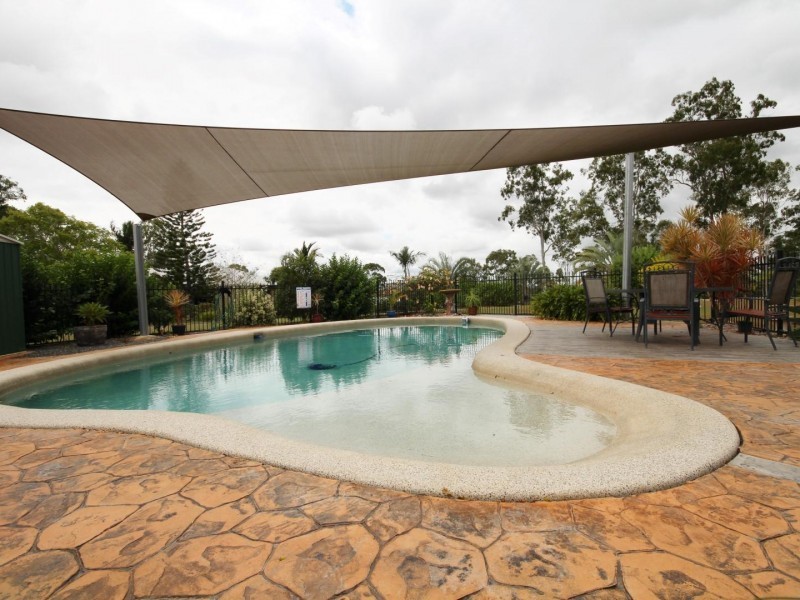 99 McIntosh Creek Road, Jones Hill QLD 4570