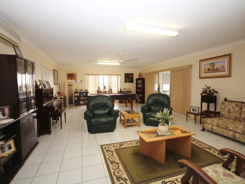 99 McIntosh Creek Road, Jones Hill QLD 4570