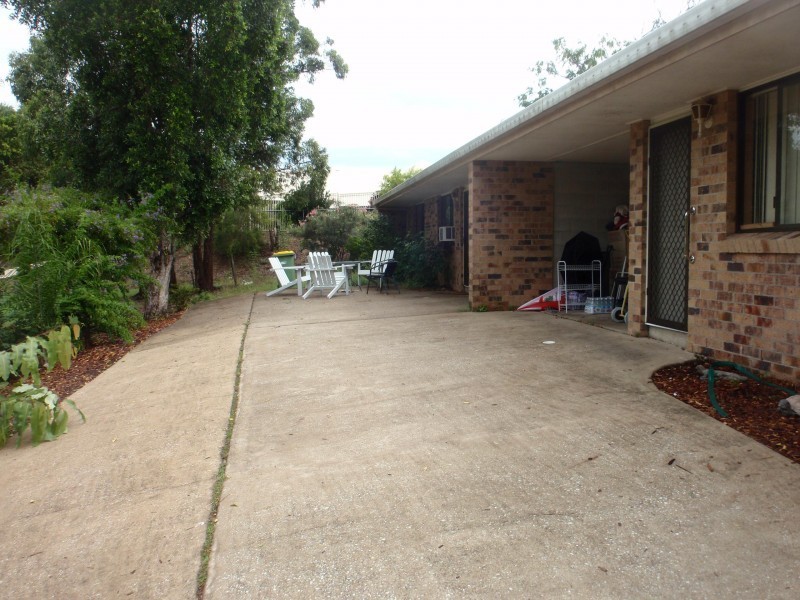 1 & 2/20 Withey Street, Southside QLD 4570