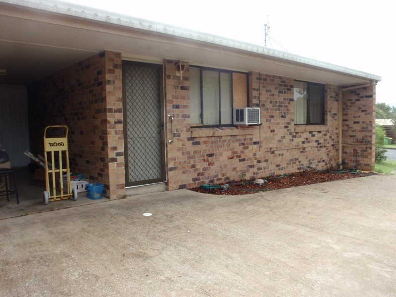 1 & 2/20 Withey Street, Southside QLD 4570