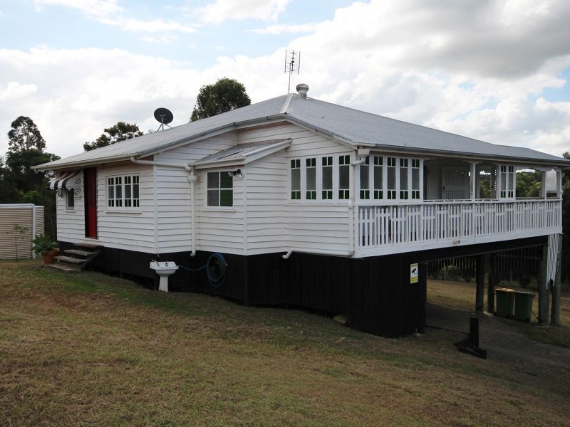 19 Edinburgh Court, East Deep Creek QLD 4570