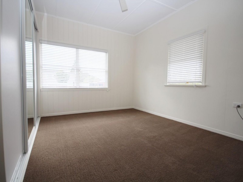 5 McAuliffe Road, Monkland QLD 4570