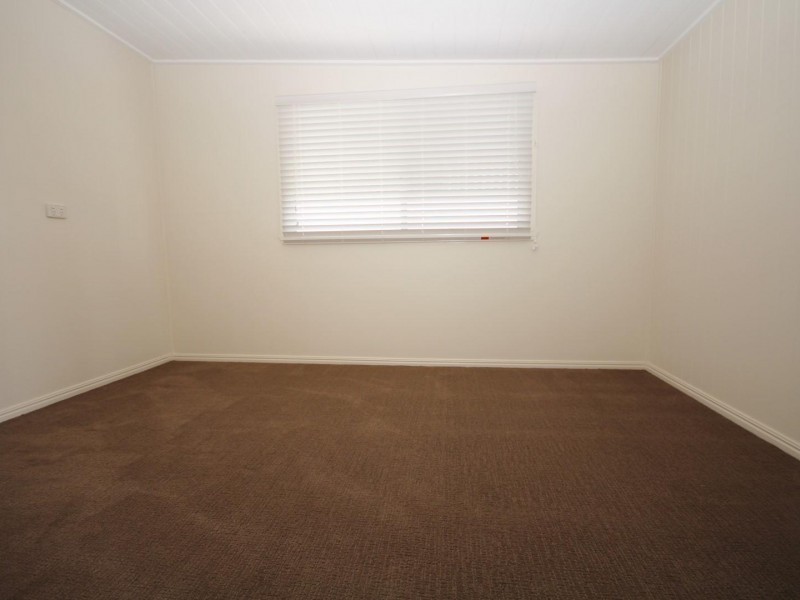 5 McAuliffe Road, Monkland QLD 4570