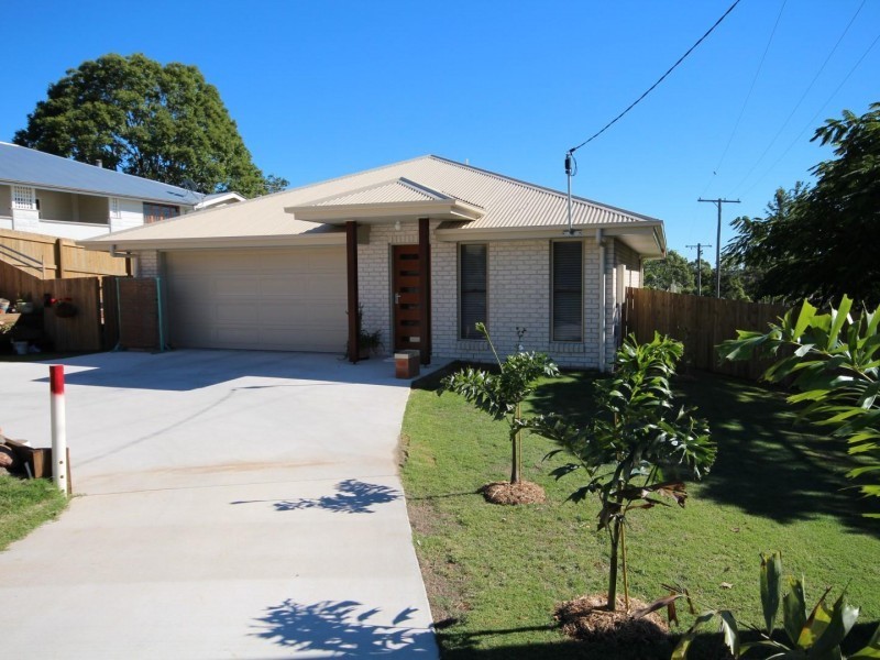 33 Watson Road, Southside QLD 4570