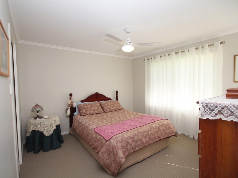 33 Watson Road, Southside QLD 4570