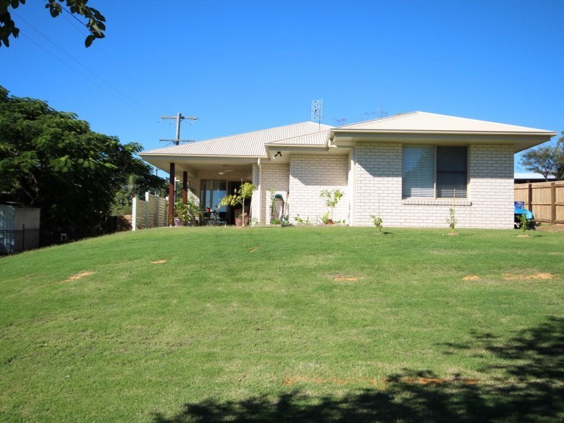 33 Watson Road, Southside QLD 4570