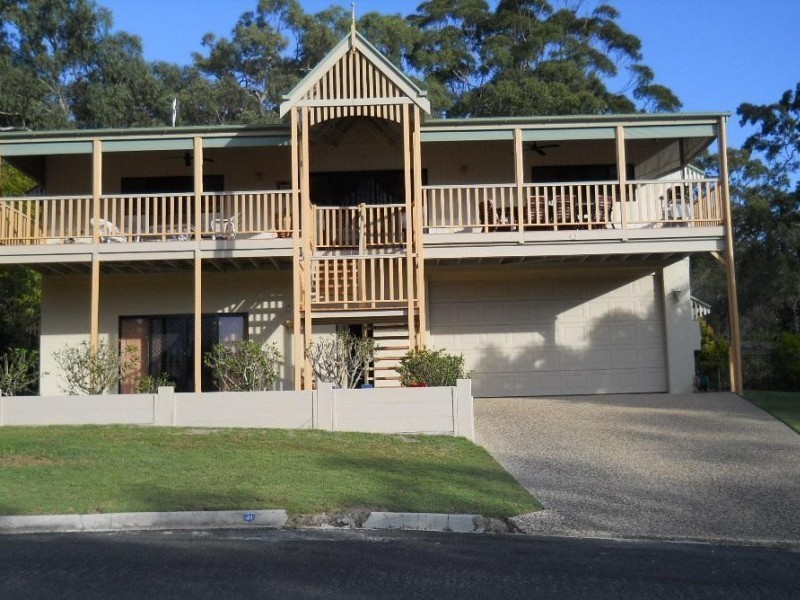 31 Bomburra Court, Rainbow Beach QLD 4581