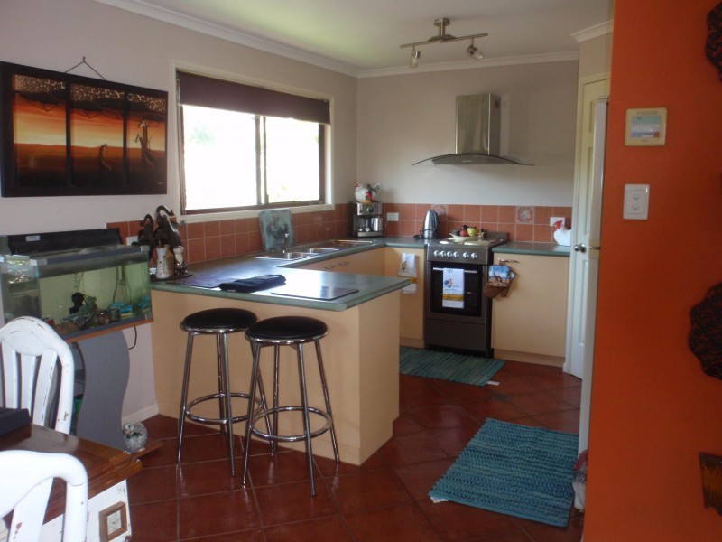 9 Serena Court, Monkland QLD 4570