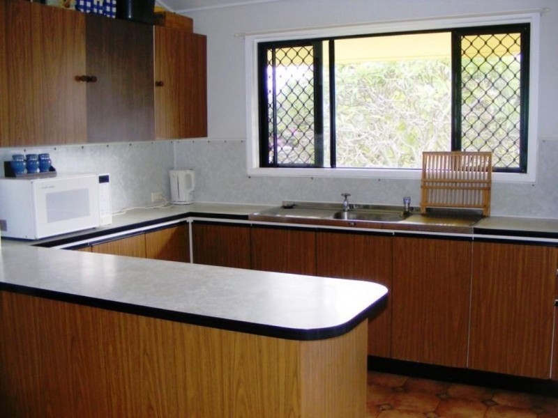 66 Parallel Road, Wooroolin QLD 4608