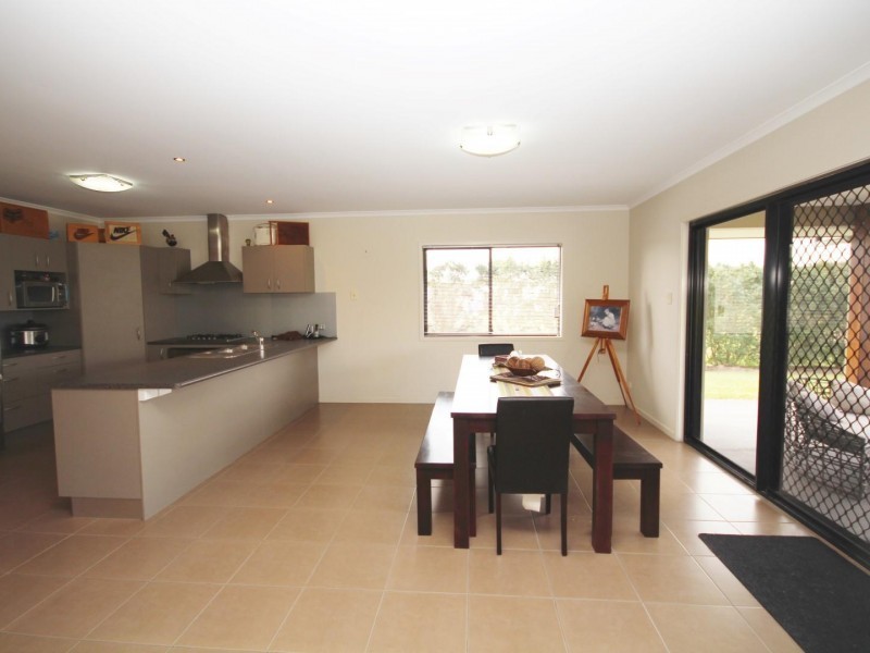 56 Fraser Road, Araluen QLD 4570