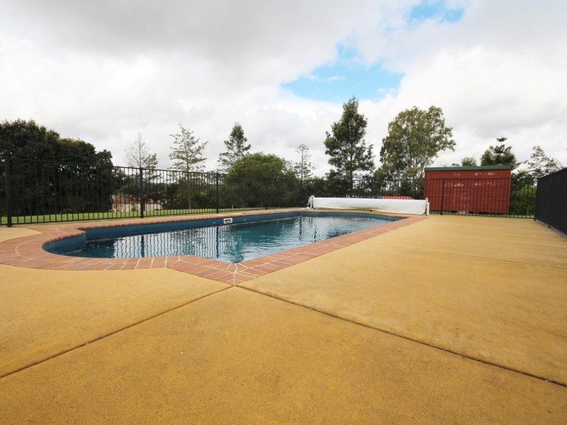 56 Fraser Road, Araluen QLD 4570
