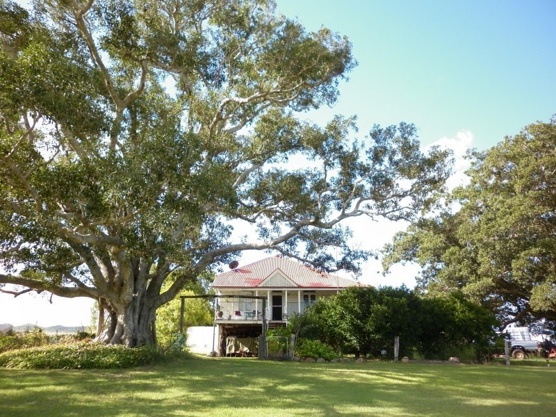 5289 Brooweena Woolooga Rd, Woolooga QLD 4570