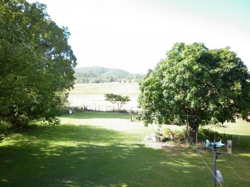 5289 Brooweena Woolooga Rd, Woolooga QLD 4570