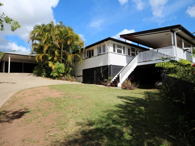 11 Crescent Road, Gympie QLD 4570