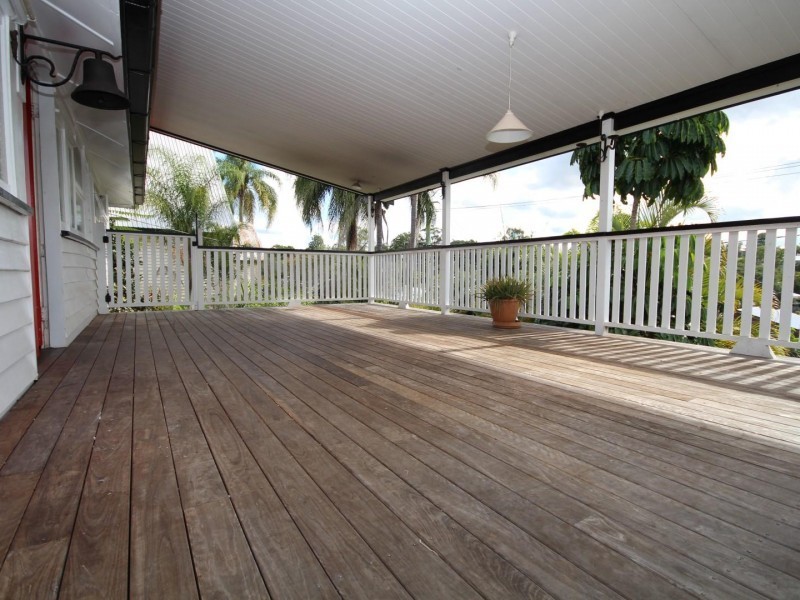 11 Crescent Road, Gympie QLD 4570