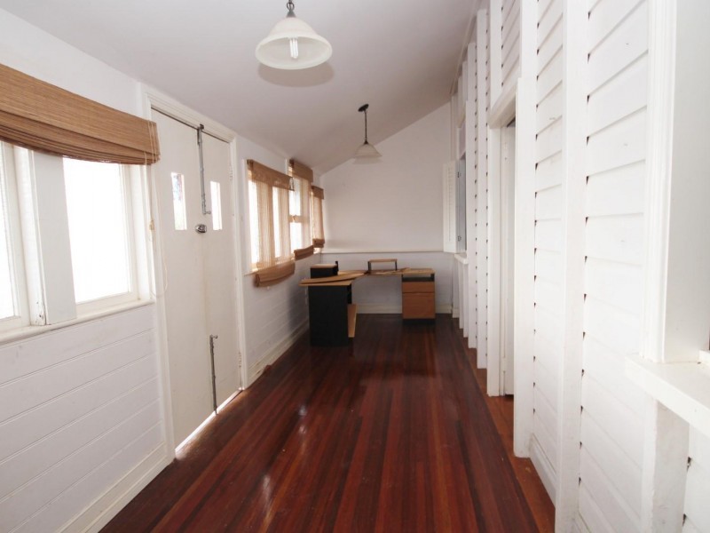 11 Crescent Road, Gympie QLD 4570