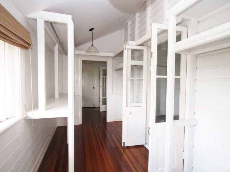 11 Crescent Road, Gympie QLD 4570