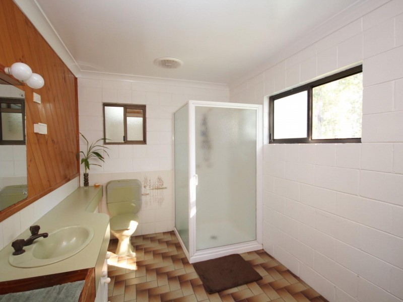 22 Van Doren Road, Southside QLD 4570