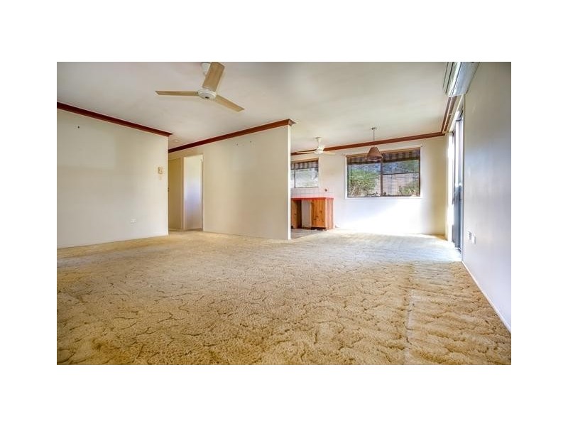 12 Johnstone Road, Southside QLD 4570