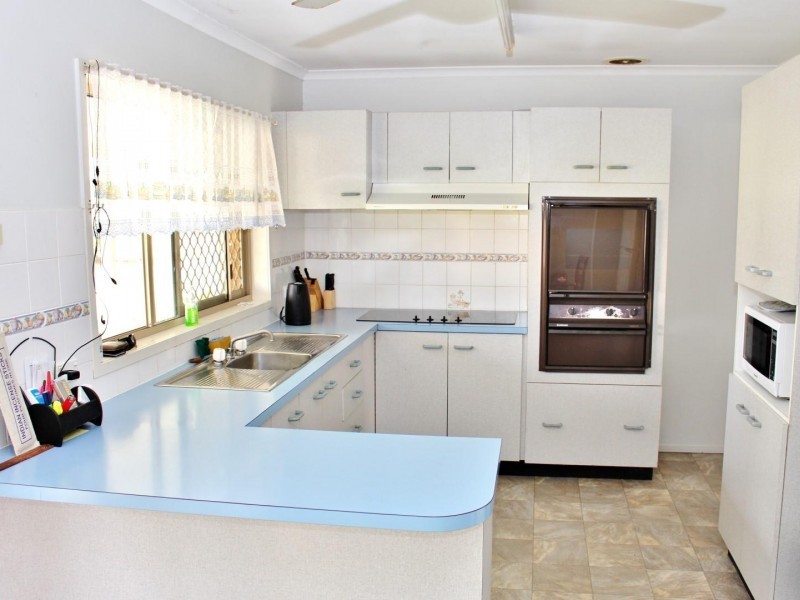 3 Baroona Crt, Tamaree QLD 4570