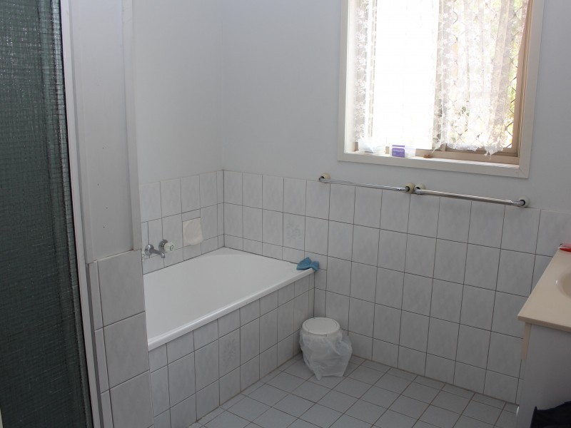 3 Baroona Crt, Tamaree QLD 4570