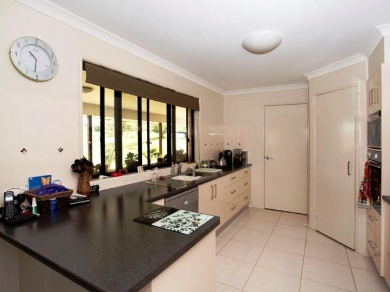 15A Wacal Road, Mothar Mountain QLD 4570