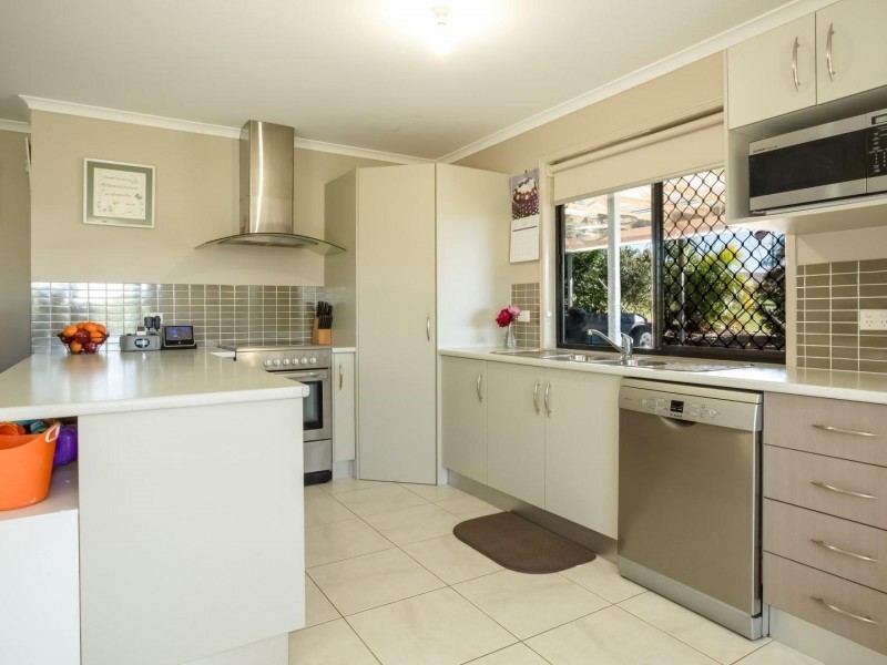 9 Channel Court, Pie Creek QLD 4570