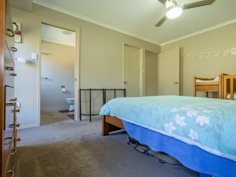 9 Channel Court, Pie Creek QLD 4570