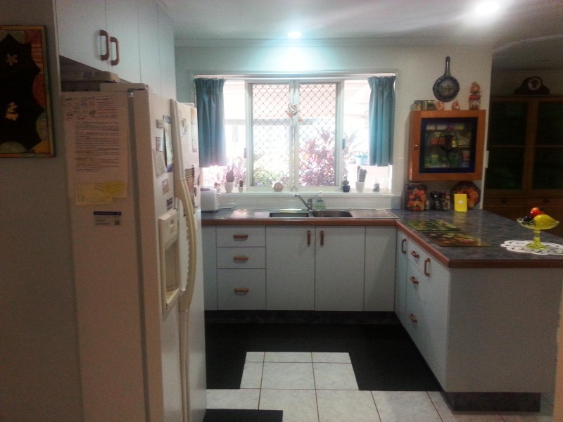 14 Price Street, Tiaro QLD 4650