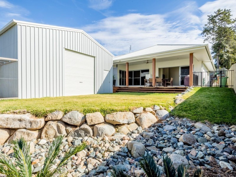 5 Gardenia Court, Southside QLD 4570