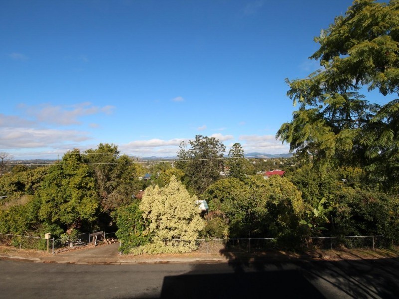 3 Everson Lane, Gympie QLD 4570