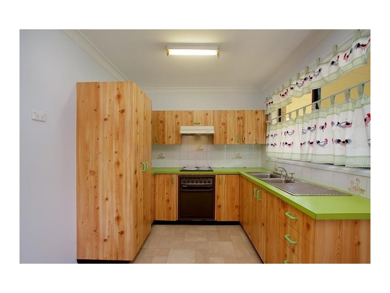 58  Watson Rd, Southside QLD 4570